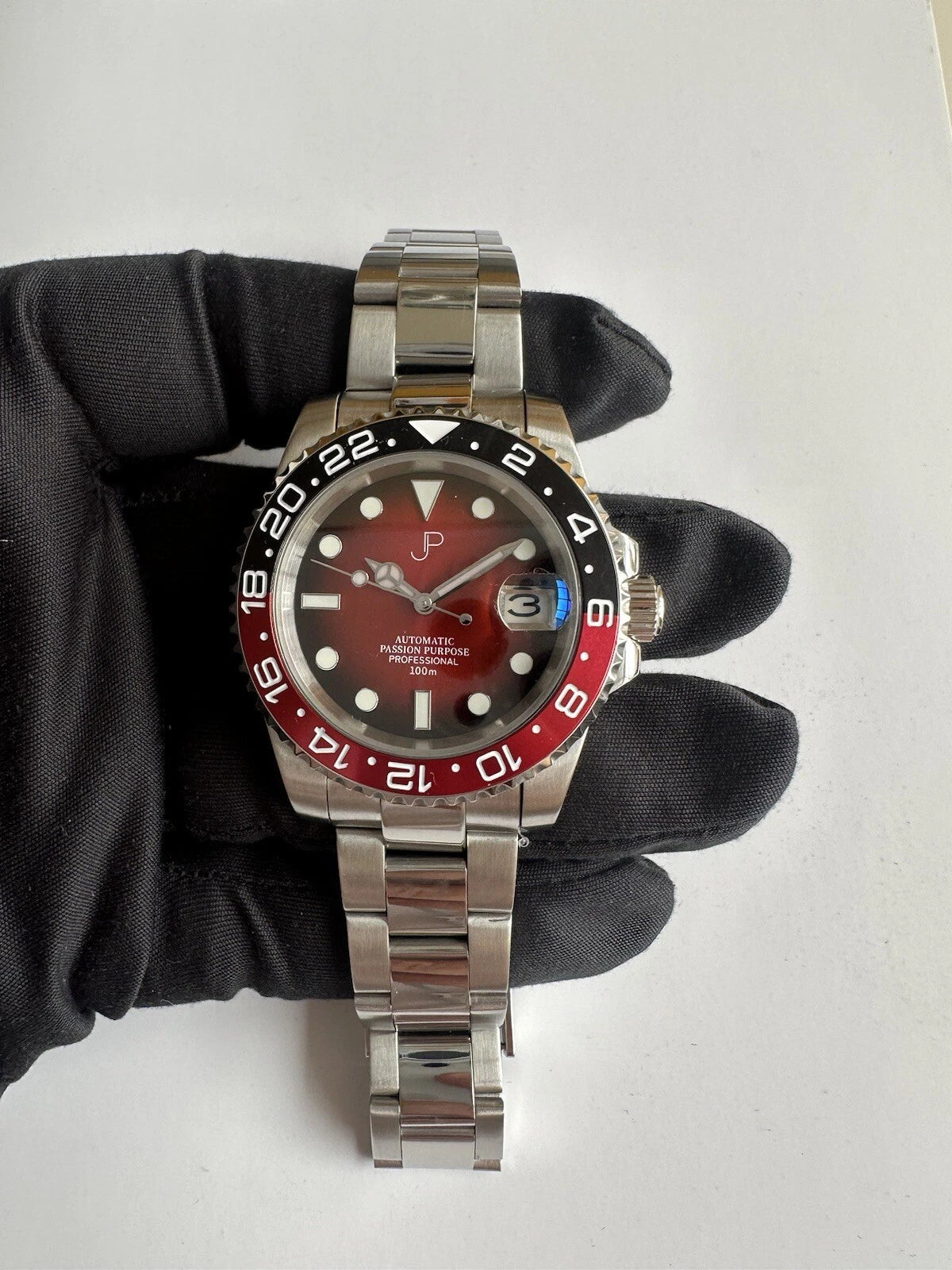 Montre Automatique LIGE Design GMT – Cadran Rouge & Lunette Bicolore "Coke"